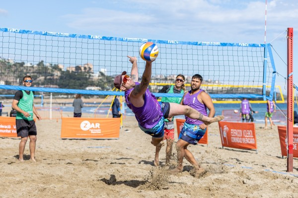 Páez-Andreu y Karvatskyi-Levinson suben a lo más alto del podio en Benicàssim