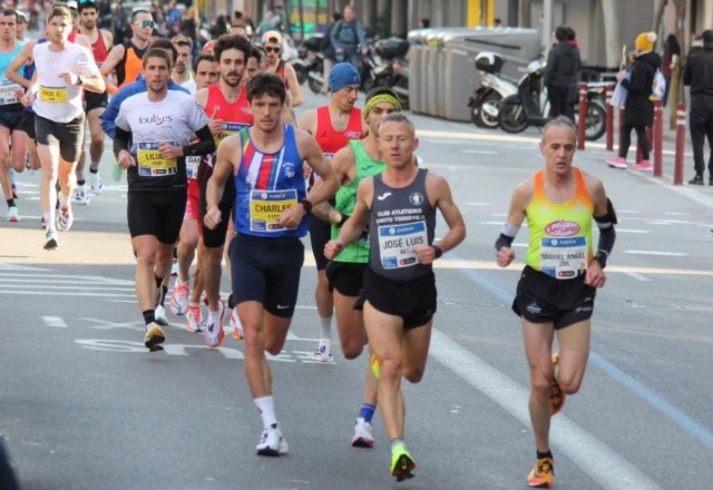 Vicente Sánchez, del Fondistas de Alcantarilla, bronce máster 70 en el Nacional de maratón