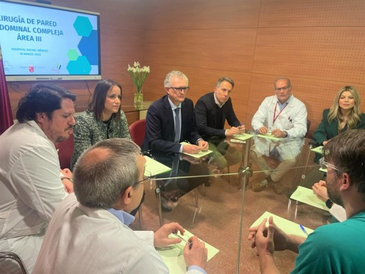 El hospital Rafael Méndez de Lorca desarrolla una técnica pionera en la Región para casos de cirugía abdominal compleja