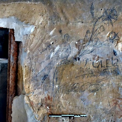 Los primeros 'grafiteros' del Mar Menor: el ARQUA de Cartagena muestra los dibujos realizados durante cuatro siglos en la Torre de Rame