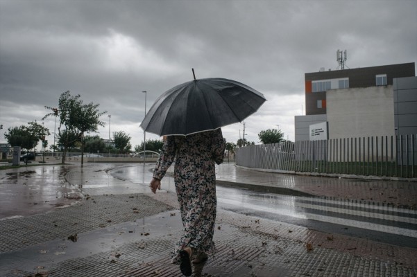 El aviso amarillo por lluvias se mantiene hasta las 10.00 del miércoles solo en Castellón