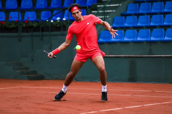 Marton Fucsovics, primer cabeza de serie, vence a Henrique Rocha, que defendía título, en Murcia