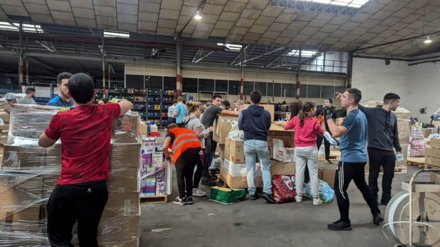 Vila-real paraliza la recogida de material por el colapso en los almacenes de la zona afectada por la DANA  