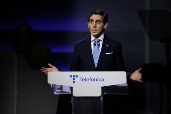 Telefónica presenta resultados, con STC a la espera de aprobación para subir participación