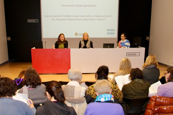 Castelló abre su 4.º Plan de Igualdad a los vecinos con la creación de un grupo para recoger medidas