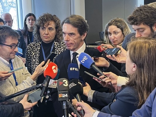 Aznar, sobre el pacto entre PP y Vox en la Comunitat: 