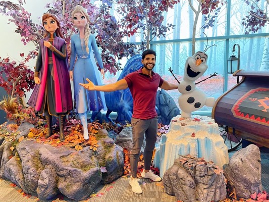 El muñeco de nieve Olaf se pone al frente de un 'Concierto en Familia' en Murcia con los dobladores de las canciones Disney 