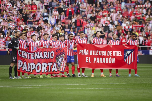 Emotivo minuto de silencio por las víctimas de la Dana en el Metropolitano: sonó el himno de la Comunitat Valenciana