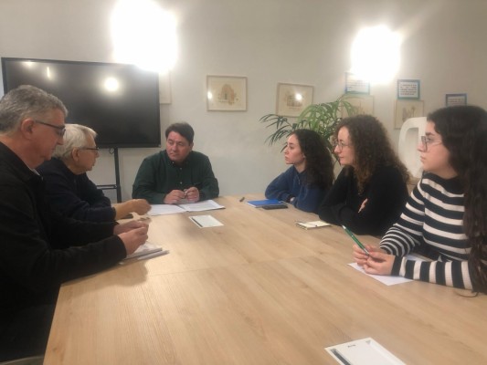 Tres estudiantes de la UV harán un estudio sobre los comercios y negocios en los pueblos de la Dana