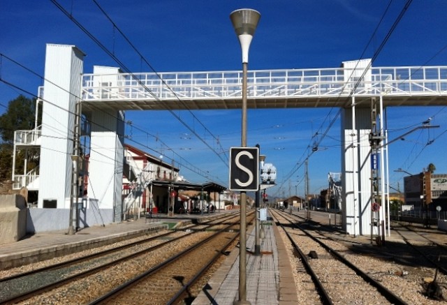 Adif impulsa en Vila-real un proyecto de vías de apartado para el Corredor a la espera de la nueva estación