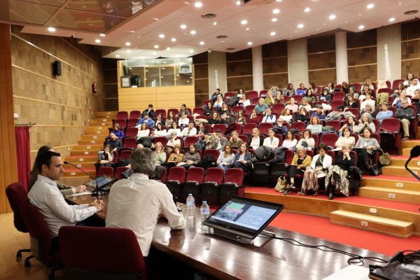 El Hospital Doctor Balmis e ISABIAL abordan las últimas novedades en osteoporosis con más de 150 profesionales de Atención Primaria