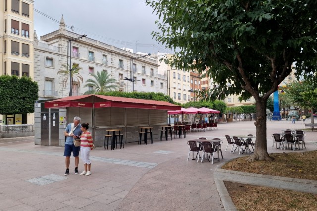 Lío con el quiosco de Huerto Sogueros: Castelló paraliza el cambio de gestor por un conflicto judicial