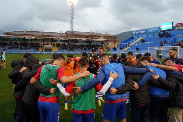 El Alcoyano afronta la visita a Marbella con la urgencia de ganar a un rival directo