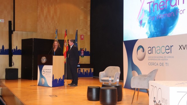 Un centenar de expertos se dan cita en el XVIII Congreso de Clínicas de Reproducción Asistida
