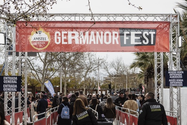 Más de 3.000 personas se reúnen en el festival solidario 'GermanorFest' para apoyar a los afectados por la Dana