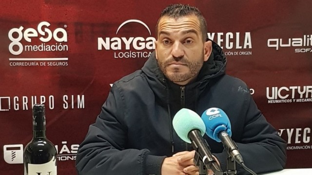 El Yeclano se deja dos puntos al encajar el empate en el minuto 100 frente al Antequera