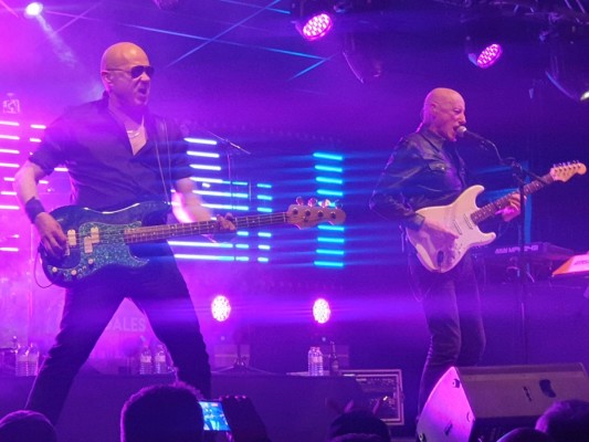 El rock descarado de Ilegales llega a Murcia