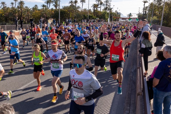 La I Maratón Elche-Alicante busca los 3.000 inscritos