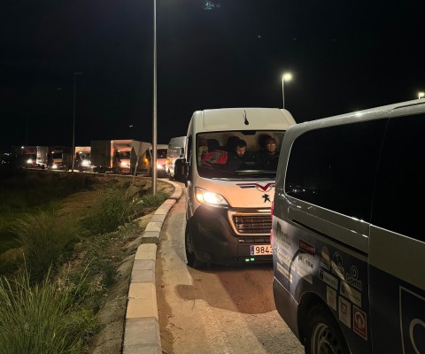 Solidaridad con los afectados por la Dana desde Elche: envío de varios camiones y furgones con material