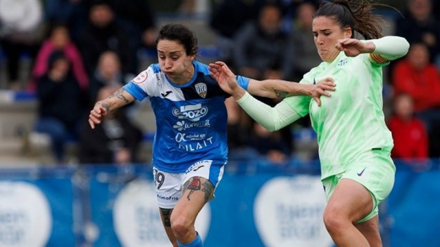  El Alhama golea al Barça B (4-1) y sigue líder en la Primera RFEF femenina