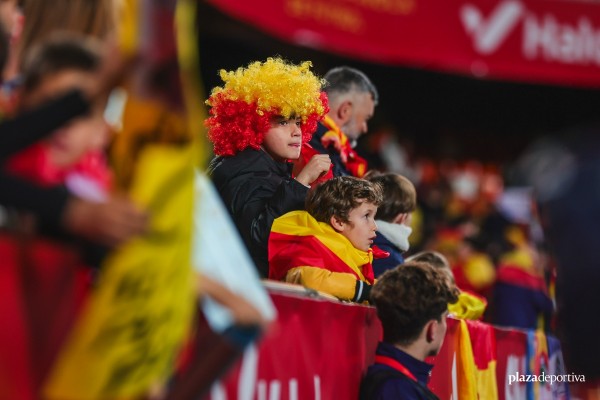 Las mejores imágenes del partido de la selección española en Mestalla