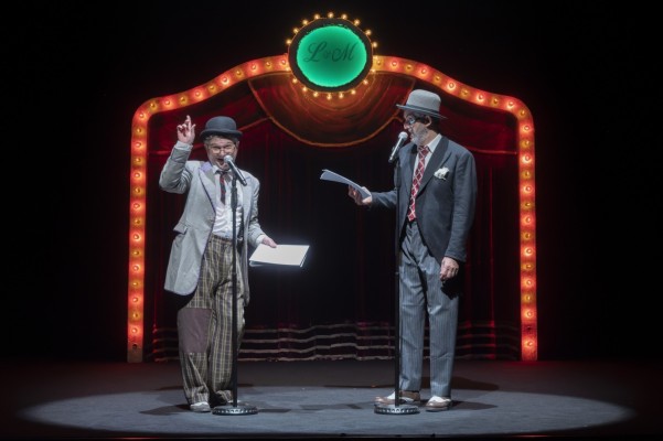 Dos obras para explorar las bambalinas de las artes escénicas en el Día del Teatro