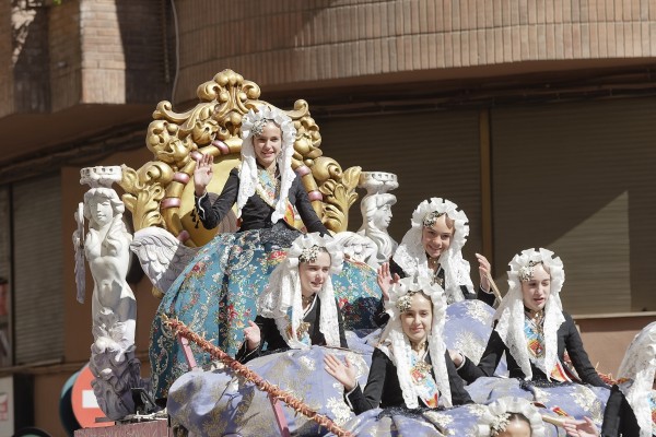 El Pregó Infantil llena las calles de Castelló de multitud de niños y niñas