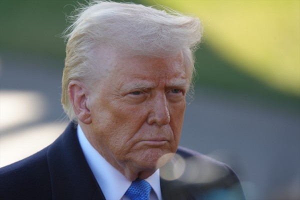 Trump impone un arancel del 25% a los países que compren gas o petróleo de Venezuela