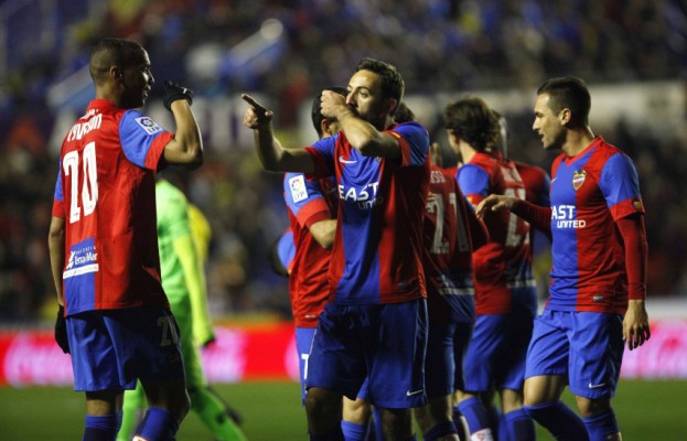 El Levante recibe al Espanyol sin margen de error 