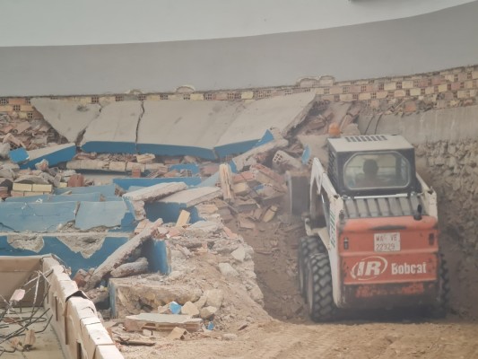 Elda inicia las obras del pabellón Juan Carlos Verdú: nuevo graderío y vestuarios accesibles 