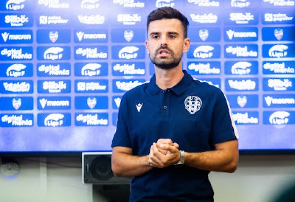 Lamesa: “No entendemos otra cosa que no sea aparcar el deporte y colaborar”