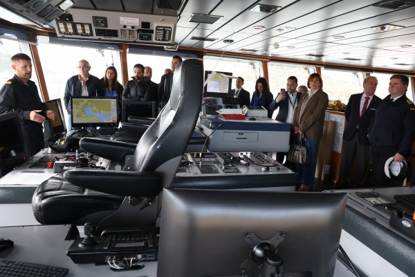 La UPCT y la Armada exploran nuevas tecnologías para la defensa subacuática