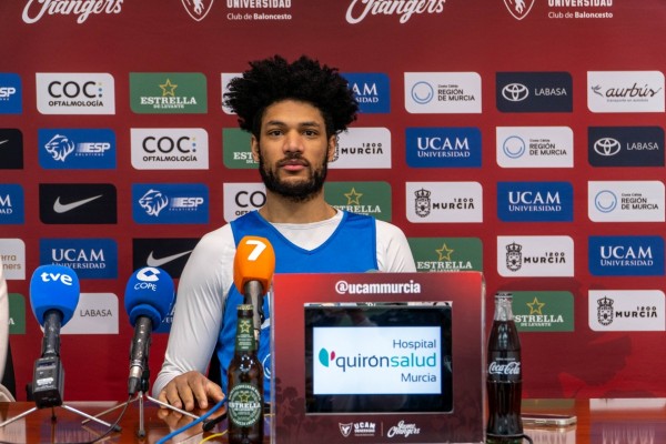 El UCAM CB recibe al Nymburk checo 