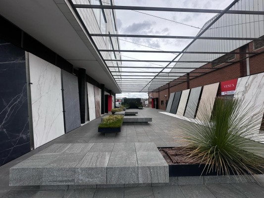 Venux anuncia un acuerdo de colaboración con Catalonia Ceramic como su distribuidor en Catalunya y Andorra
