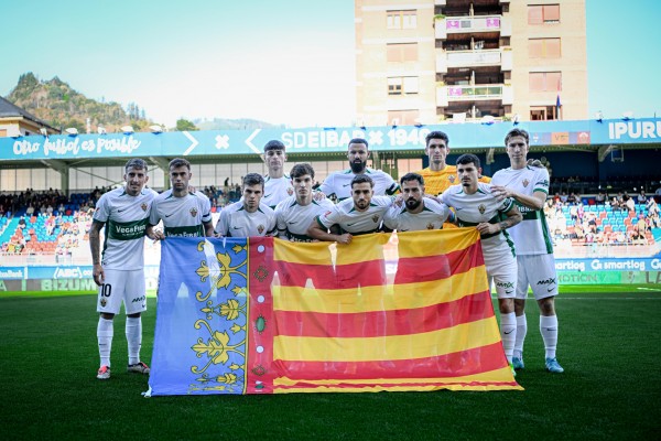 El Elche vence y convence