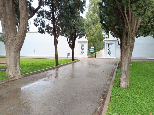 La Pobla de Vallbona saca a licitación el servicio municipal del cementerio por más de 63.000 euros