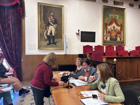 El Mercado de la Palma Blanca de Elche contará con 32 puntos de venta en barrios y pedanías