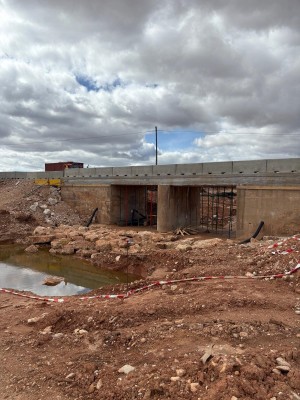 El puente de la CV-473 sobre la Rambla de La Torre en Utiel reabre provisionalmente al tráfico 
