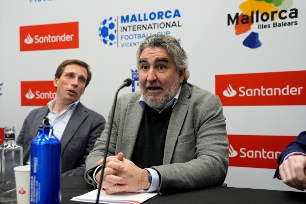 Uribes cuenta con València y Vigo : 