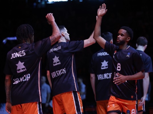 Valencia Basket, ante su primera 'bola de partido' en Samokov