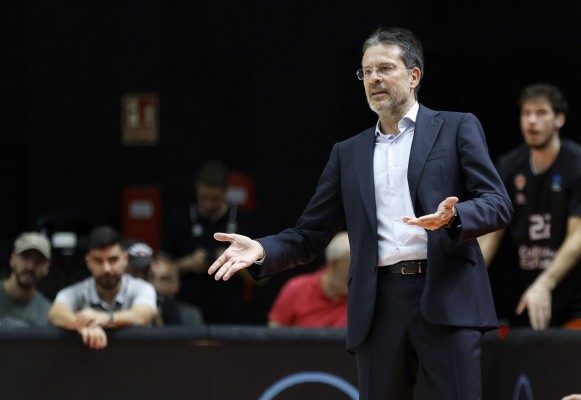 Pedro Martínez quiere olvidar el margen del tercer partido: 