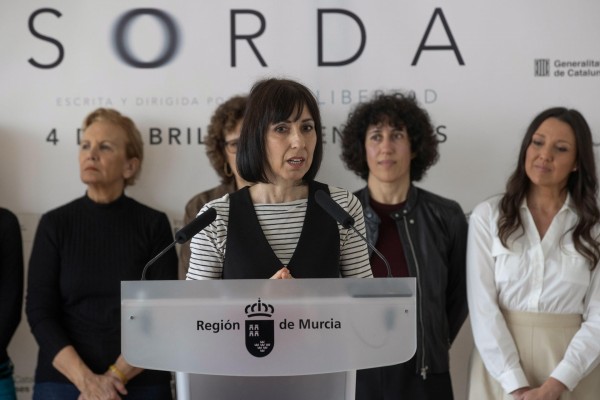 'Sorda' sigue haciendo ruido: la directora molinense Eva Libertad recibe el premio Pilar Bardem
