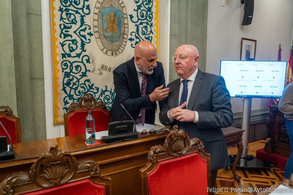 Cartagena ya sabe cuántas empresas tiene, pero sigue sin saber qué hace su concejal de Empresa Diego Salinas