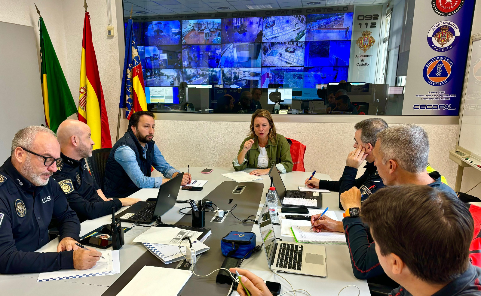 Castelló habilita un punto de recogida de alimentos y ropa para ayudar a los afectados en Valencia