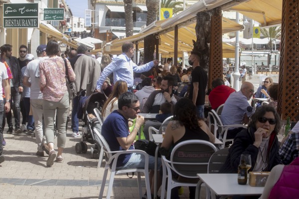 La tercera convocatoria del Bono Turístico recibe más de 2.100 solicitudes en su primer mes activo
