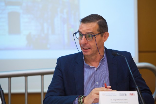 Canal Toys ficha al climatólogo Jorge Olcina como embajador de su línea de juguetes científicos So Science