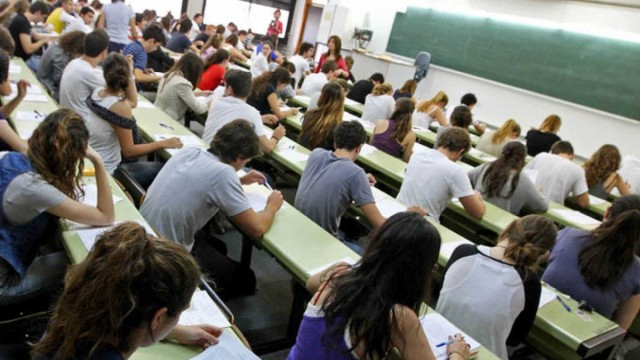 Educación pide facilitar el acceso universitario al alumnado afectado por la Dana