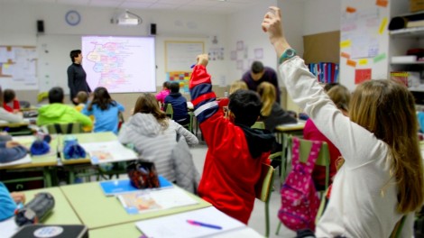 El Consell transferirá entre 5.000 y 25.000 euros a cada centro educativo para su climatización