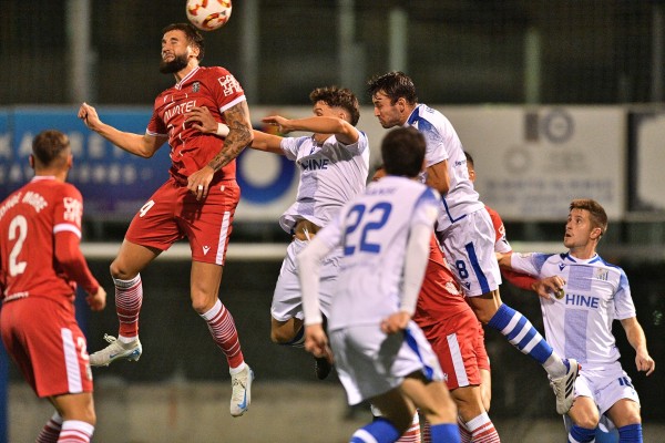 El colista Efesé recibe al Depor en un partido por todo lo bajo en LaLiga Hipermotion 