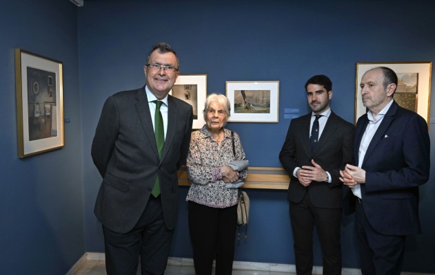 Los dos padres de Alicia Gaya: el museo murciano reúne por primera vez los retratos que le hicieron Ramón Gaya y Cristóbal Hall